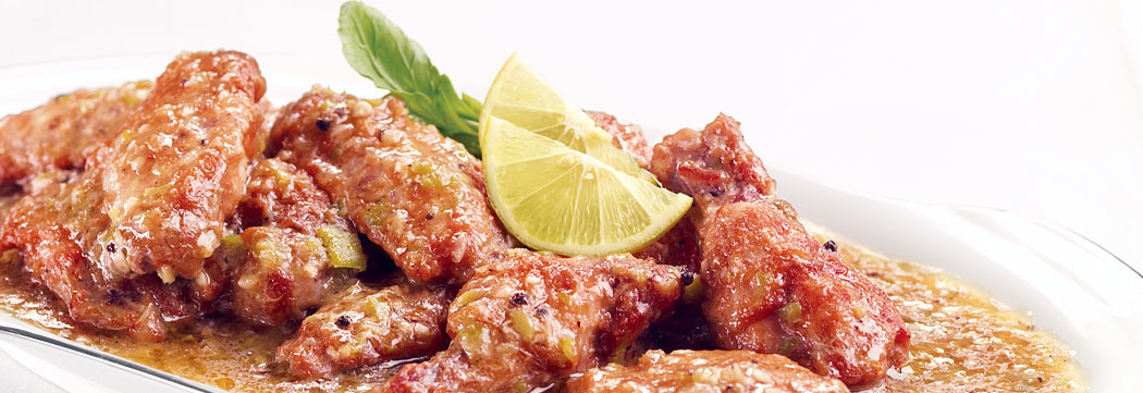 Combo Wings with Green Salsa