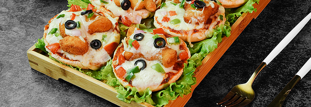 Fun Nuggets Bun Pizza